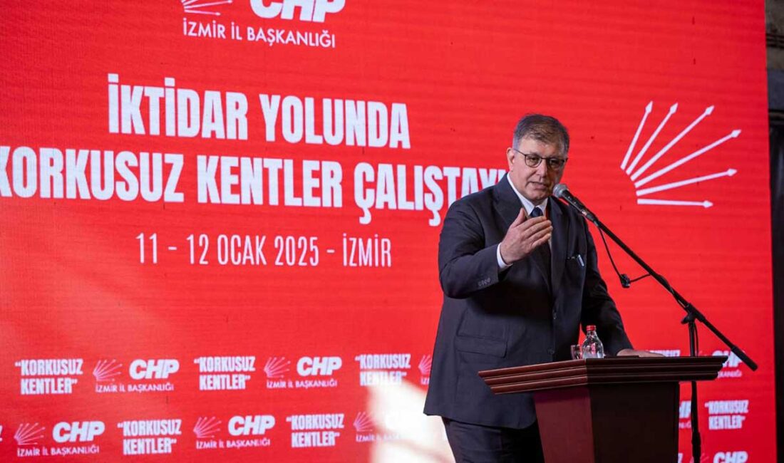 İzmir Büyükşehir Belediye Başkanı Dr. Cemil Tugay, "Orada bir kapı