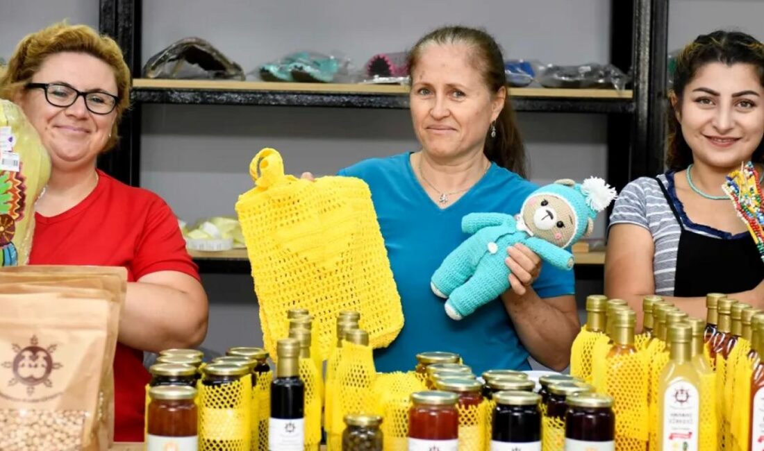 Antalya Muratpaşa Belediyesi’nin kadın kooperatiflerine destek amacıyla hayata geçirdiği Kadın