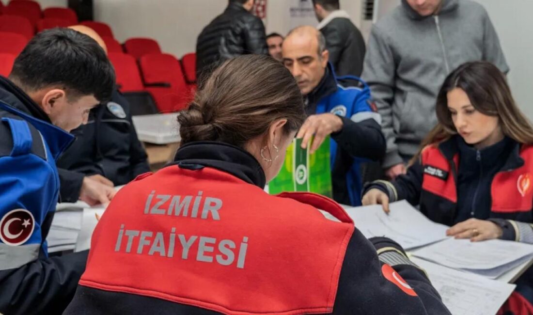 İzmir Büyükşehir Belediyesi İtfaiye Dairesi Başkanlığı yangınlara daha hızlı ve