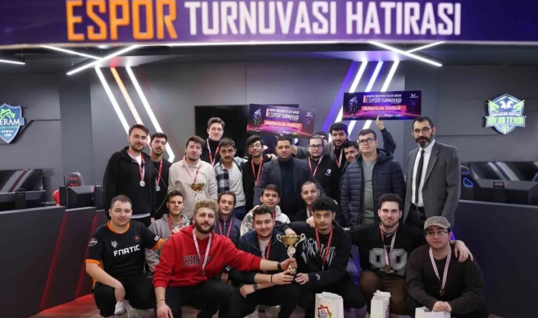 Konya’daki üniversiteler arasında ilk kez Meram’da gerçekleştirilen e-spor Turnuvası, yoğun