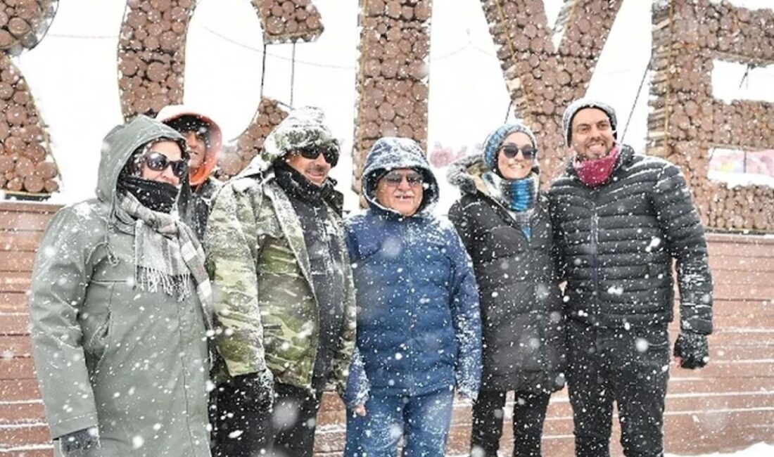 Kayseri Büyükşehir Belediye Başkanı Dr. Memduh Büyükkılıç, Erciyes Kayak Merkezi’ni